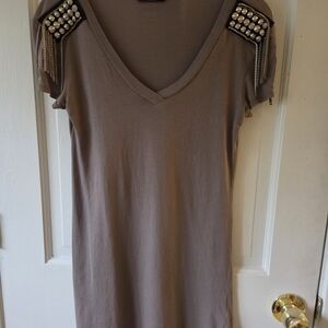 T Party Fashion Taupe V-Neck Short Sleeve Top with Stud & Chain Shoulder Detail